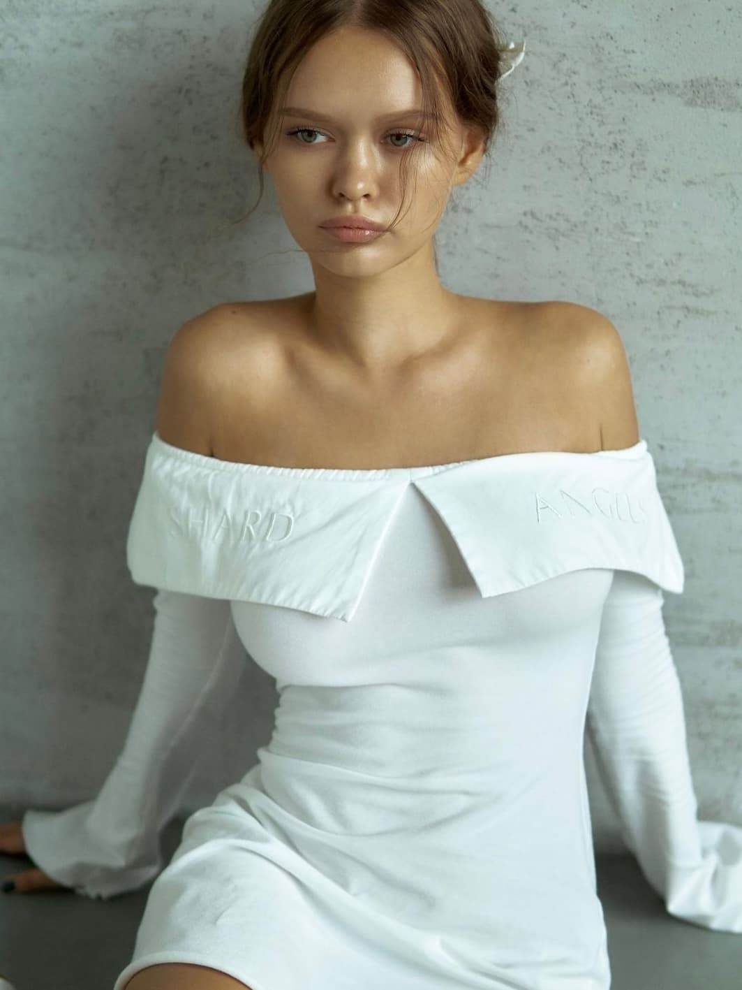 Preview for White Lady